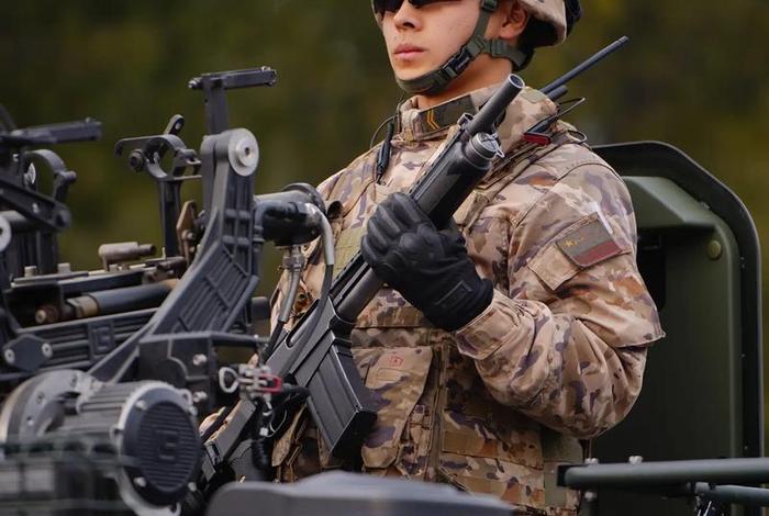 部队生活可以拍视频出来吗 部队里面可以用手机视频吗 部队生活可以拍视频出来吗 部队里面可以用手机视频吗