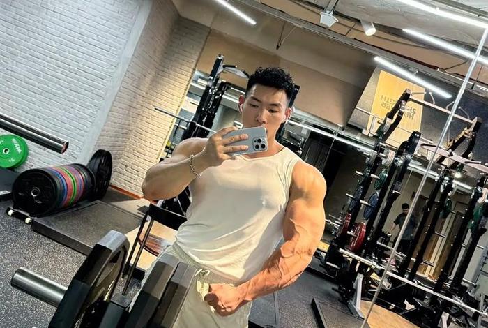 健身生活照真实男；健身生活vlog