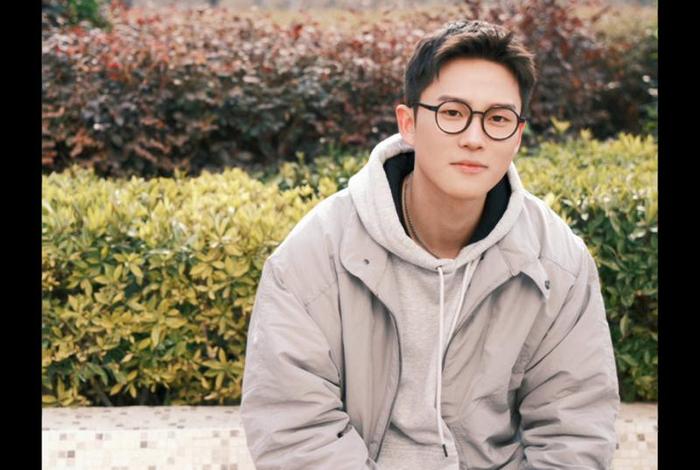 男生生活照片套图;男生生活照图片大全 朋友圈 男生生活照片套图;男生生活照图片大全 朋友圈