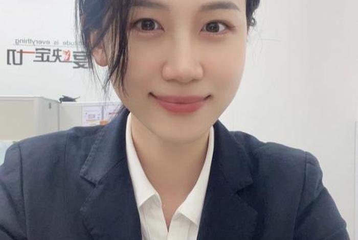 银行生活照示范 - 银行网申生活照示范