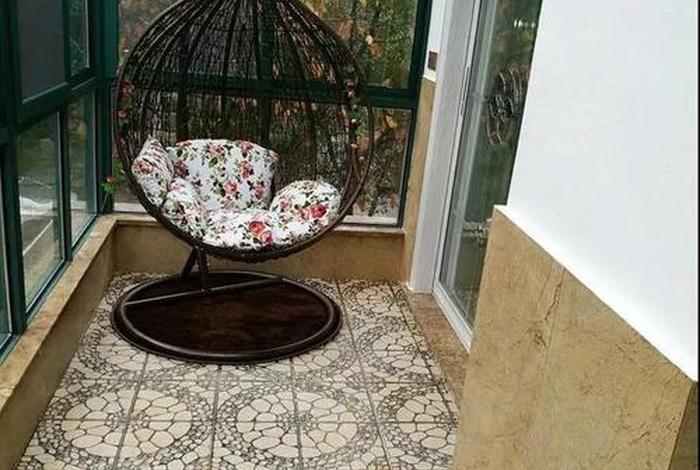 生活阳台砖可以跟地板砖一样吗;阳台砖可以和卫生间地砖一样吗 生活阳台砖可以跟地板砖一样吗;阳台砖可以和卫生间地砖一样吗