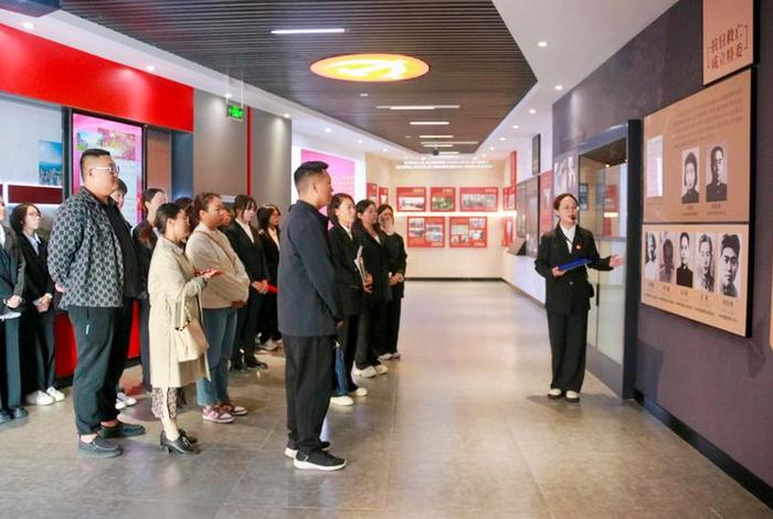 恩施政治生活馆（恩施政法新闻）