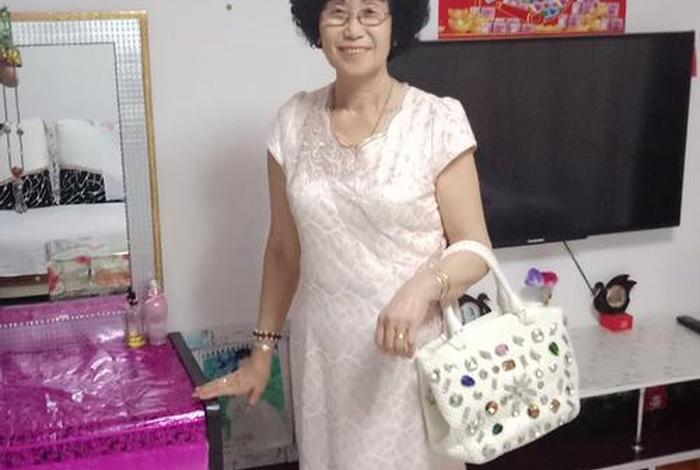 芳芳幸福生活,邓龙 芳芳的幸福生治 芳芳幸福生活,邓龙 芳芳的幸福生治