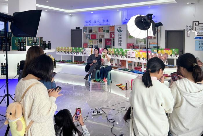 生活主张直播间 生活主场 生活主张直播间 生活主场