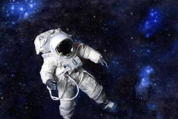 航天员太空生活画面 - 航天员太空的生活 航天员太空生活画面 - 航天员太空的生活