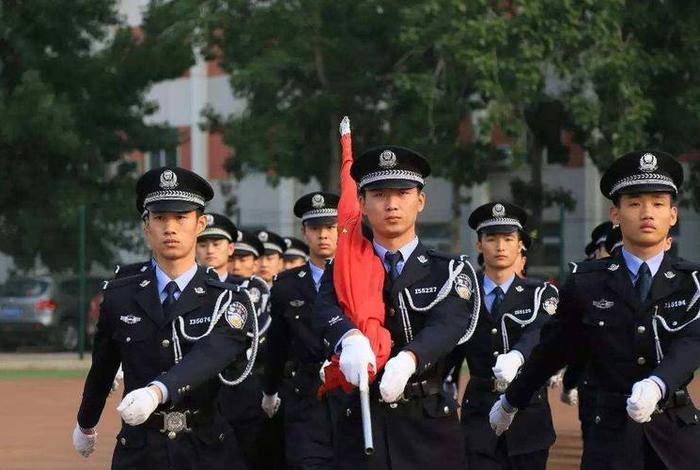 警校的生活和管理 - 警校生活是怎样的