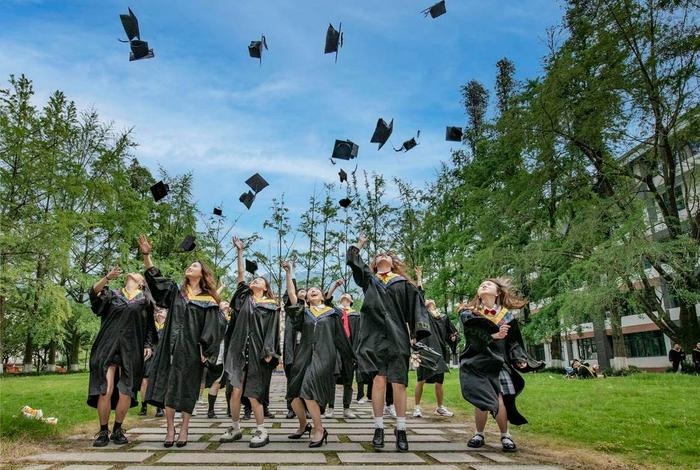 大学生活图片青春活力、大学生活图片素材