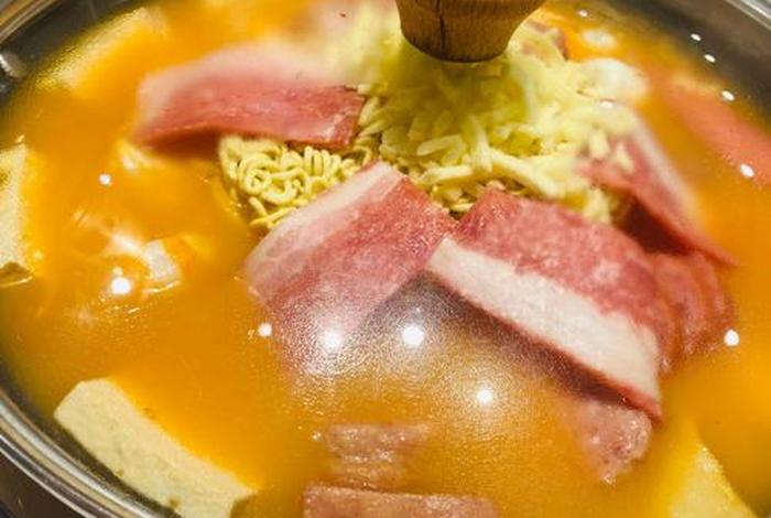 浦江生活广场美食推荐排名；浦江生活广场几点关门