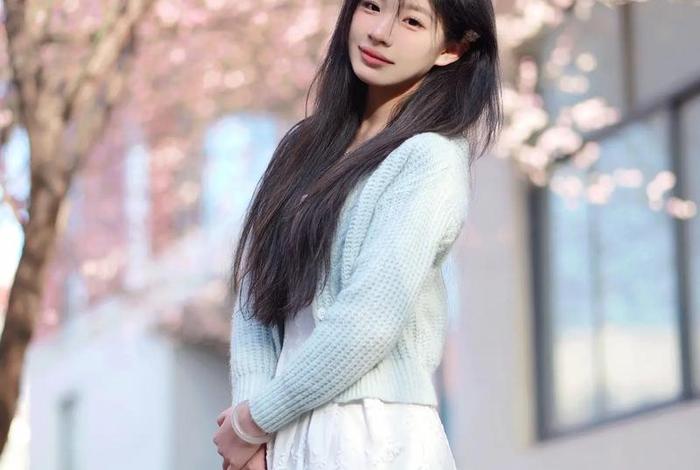 大学生照片;大学生照片真实图片 大学生照片;大学生照片真实图片