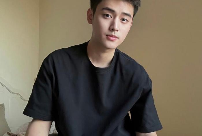 真实的帅哥生活照(真实的帅哥生活照片) 真实的帅哥生活照(真实的帅哥生活照片)