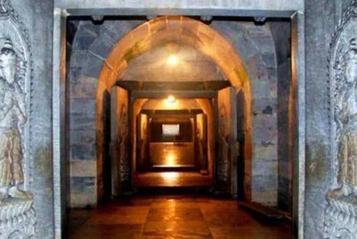 慈禧地宫的秘密；慈禧地宫文物