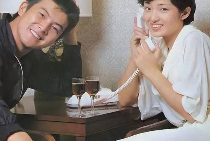 山口百惠家庭生活照、山口百惠全家照