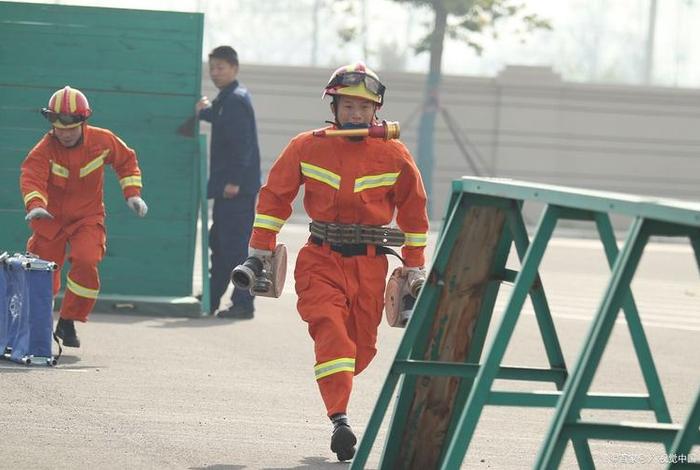 消防员的生活状况，消防员的生活状况有哪些