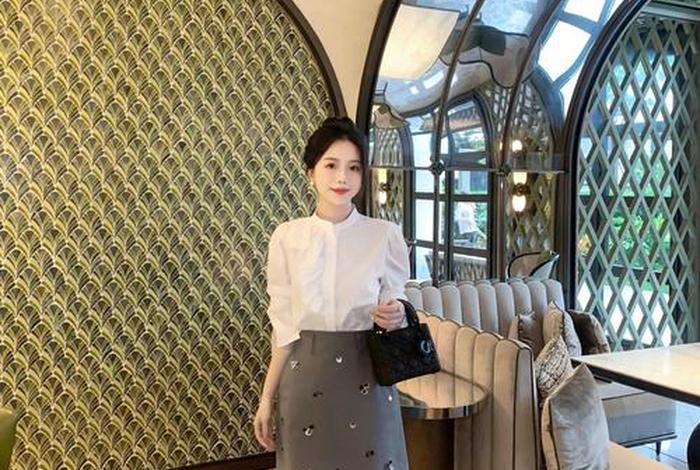 奢华的生活怎么形容，奢华的生活怎么形容好听