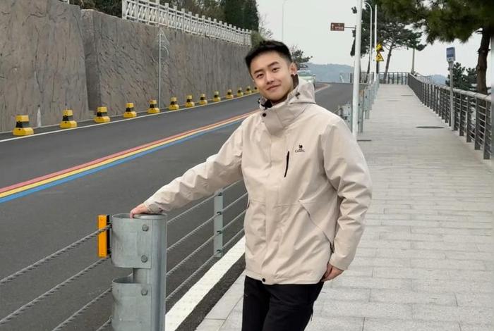 真实帅哥生活照冬天 帅哥实拍生活照一组 真实帅哥生活照冬天 帅哥实拍生活照一组