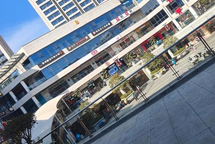 浦江生活广场功能设置（浦江生活广场几点关门）