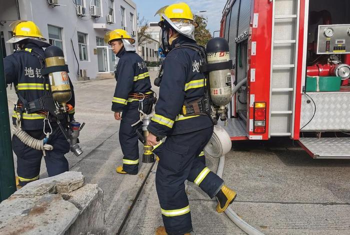 消防员的生活纪律;消防员生活纪律方面 消防员的生活纪律;消防员生活纪律方面