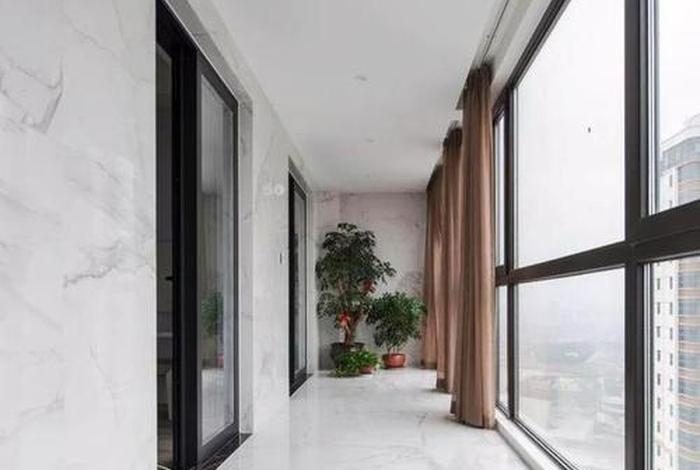 生活阳台砖要跟地面一样吗(阳台墙砖和地面一样好看吗) 生活阳台砖要跟地面一样吗(阳台墙砖和地面一样好看吗)