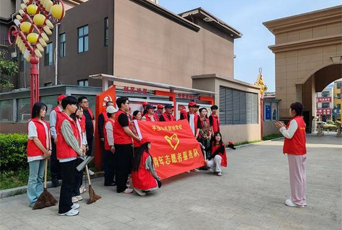 社区图片(志愿者进社区图片) 社区图片(志愿者进社区图片)