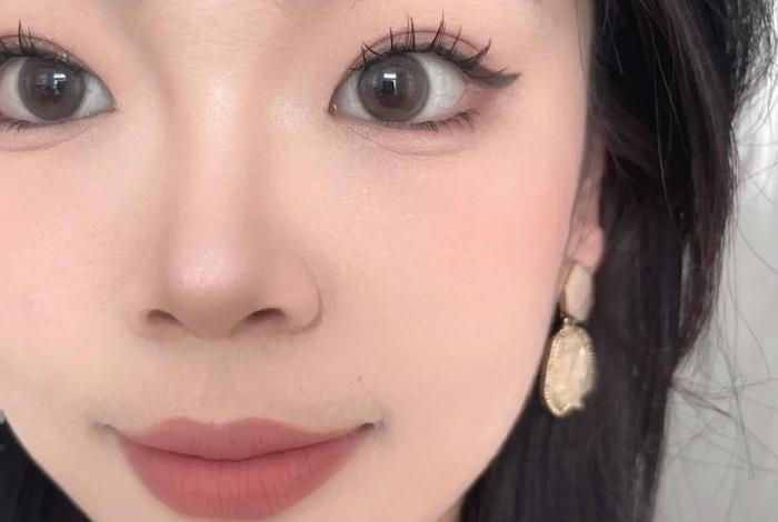 生活妆怎么画视频；简单的生活妆怎么画视频