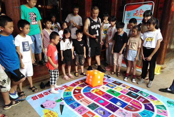 农村小孩和城市小孩互换体验生活，农村小孩和城里小孩互换的节目叫什么