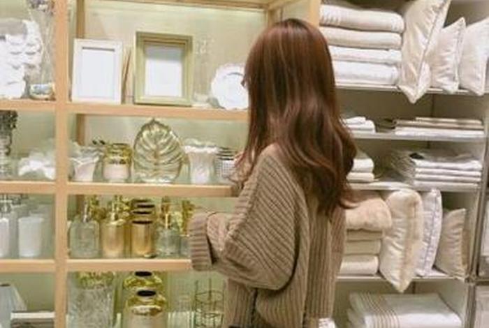 美女生活照真实侧颜,背影头像30-岁40之间,美女生活照片头像素颜一组 美女生活照真实侧颜,背影头像30-岁40之间,美女生活照片头像素颜一组