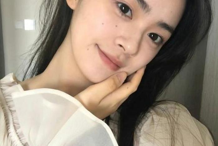 素颜美女生活照 - 好看素颜的女生生活照