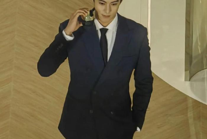 真实帅哥生活照穿西装(帅哥真是生活照) 真实帅哥生活照穿西装(帅哥真是生活照)