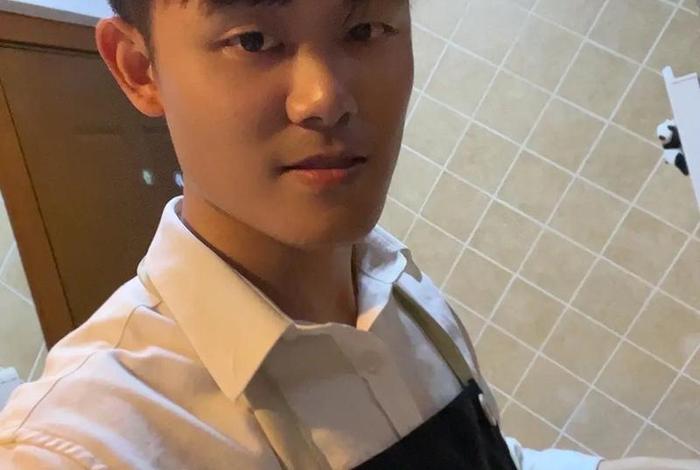 男生私人生活照片；男生私人生活照片图片