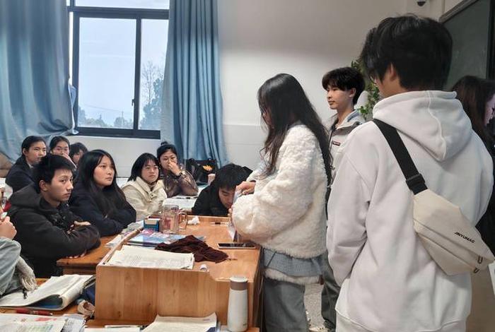 宿舍生活英语ppt课件,宿舍生活英语情景对话 宿舍生活英语ppt课件,宿舍生活英语情景对话