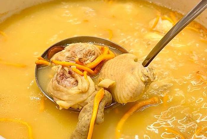 超生活猪肚鸡;肴鲜生猪肚鸡 超生活猪肚鸡;肴鲜生猪肚鸡