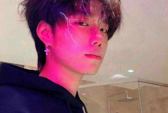 帅哥图片真实照片(帅哥图片?) 帅哥图片真实照片(帅哥图片?)