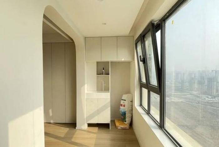 生活阳台吊顶多少钱,阳台吊顶一般做多高 生活阳台吊顶多少钱,阳台吊顶一般做多高