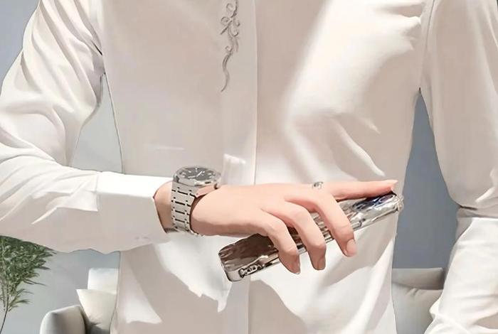 生活中男士衬衫多种穿法、男衬衫怎么穿才好看 生活中男士衬衫多种穿法、男衬衫怎么穿才好看