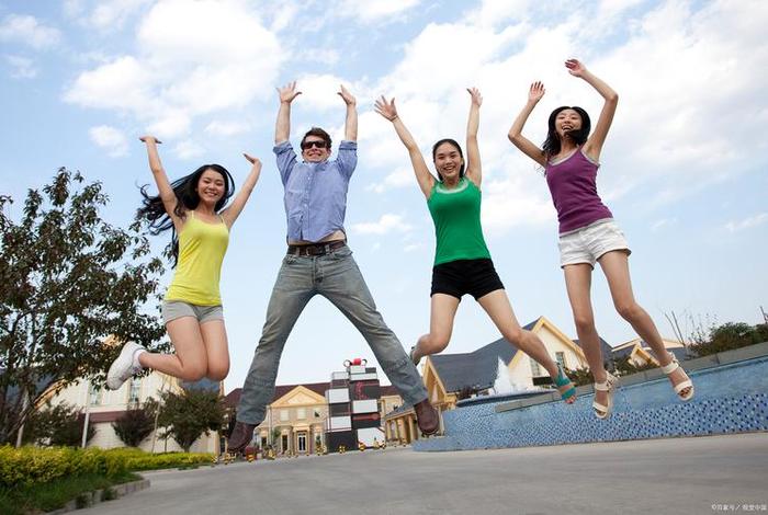 大学生活图片青春活力、大学生活图片素材
