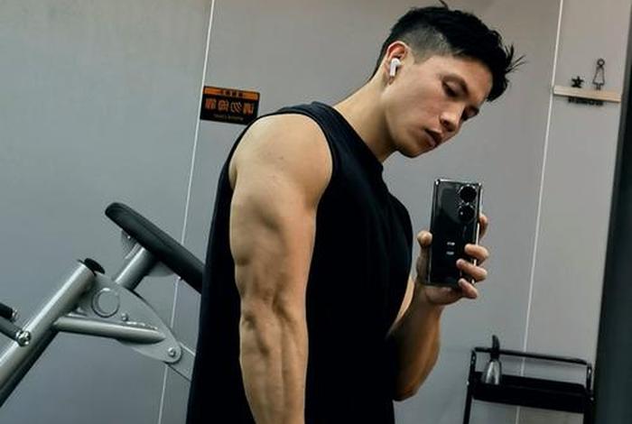 健身生活照同一人，健身日常生活照