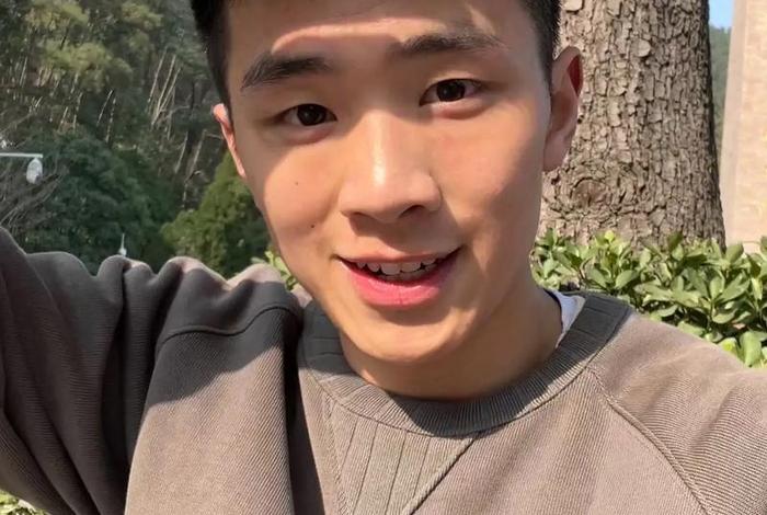 男生生活照片要十几张 男生照片真实的多几张 男生生活照片要十几张 男生照片真实的多几张