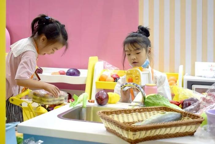 生活中的角色都有哪些 - 生活中有哪些角色扮演？