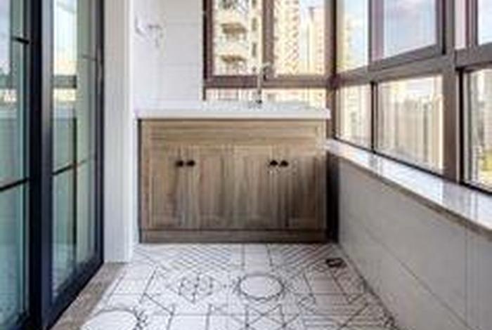 生活阳台用什么砖(阳台用什么砖装修效果图大全) 生活阳台用什么砖(阳台用什么砖装修效果图大全)