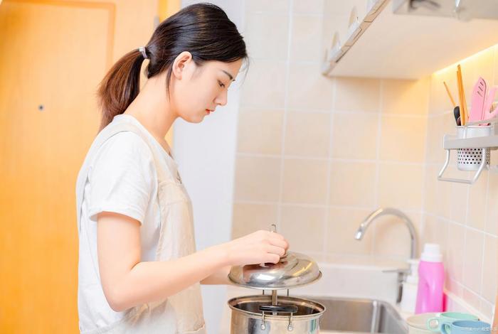 生活勤俭节约的女人;勤俭节约的女人谁都爱 生活勤俭节约的女人;勤俭节约的女人谁都爱