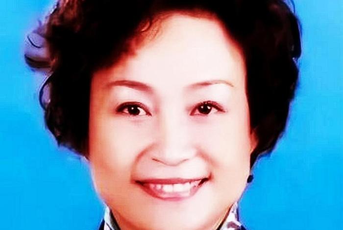 生活糜烂的女官员（官员生活糜烂啥意思）