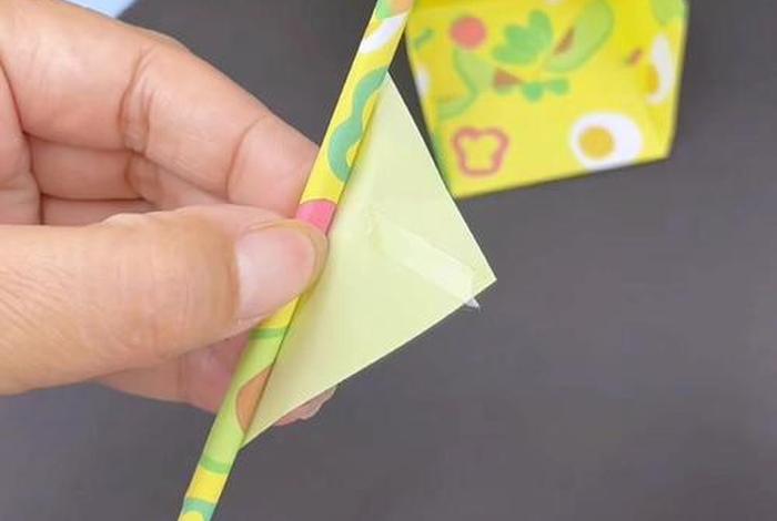 生活小妙用手工扫帚、用纸做小扫帚