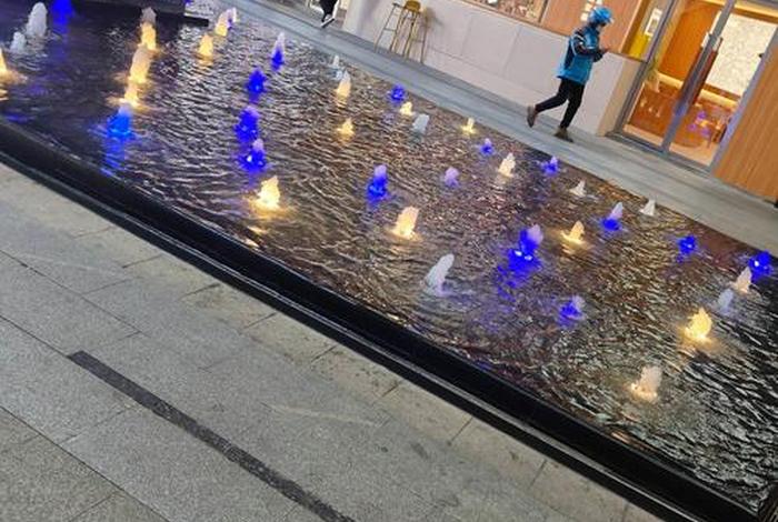 浦江生活广场多少万方，浦江生活广场在哪里