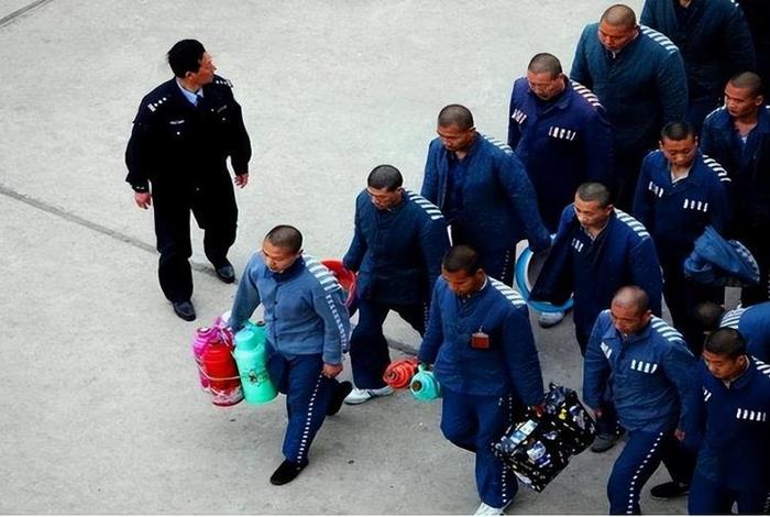 牢狱生活的真实故事、牢狱生活的真实故事视频 牢狱生活的真实故事、牢狱生活的真实故事视频