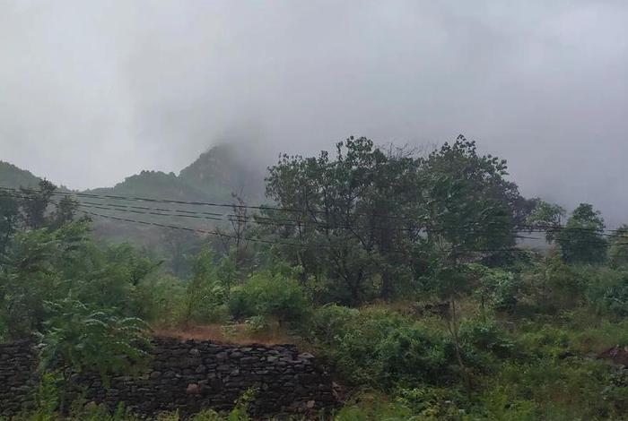 生活中有哪些现象表示下雨(生活中常见下雨的声音) 生活中有哪些现象表示下雨(生活中常见下雨的声音)
