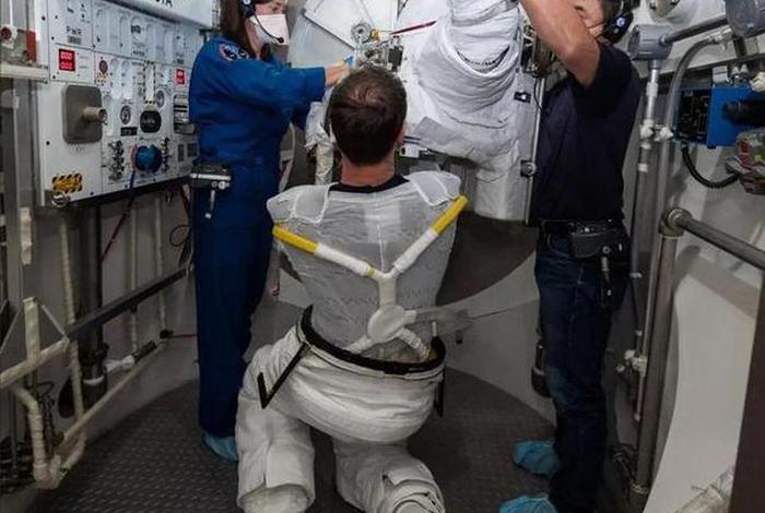 航天员太空生活趣事有哪些（太空中航天员的趣事）