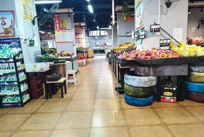 1号生活大院c区租房 一号生活超市