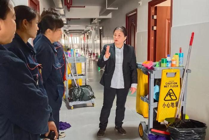 雅居生活物业公司（雅居物业管理有限公司）