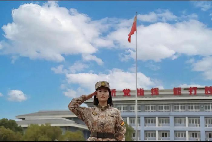 部队生活视频结尾文案，部队视频标题