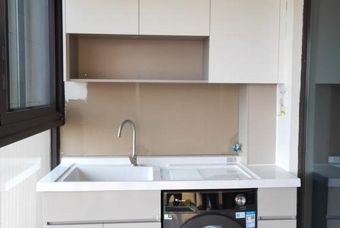 生活阳台洗衣机柜子效果图 - 生活阳台晾衣架效果图